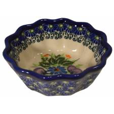 Small Scalloped Bowl