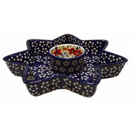 Star-Shaped Dish with Ramekin